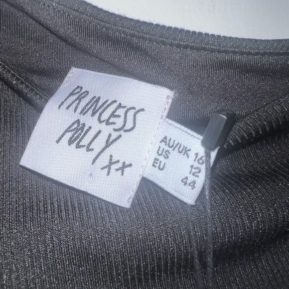 Princess Polly Black Asymmetrical One-Shoulder Long Sleeve Top - Picture 2 of 4